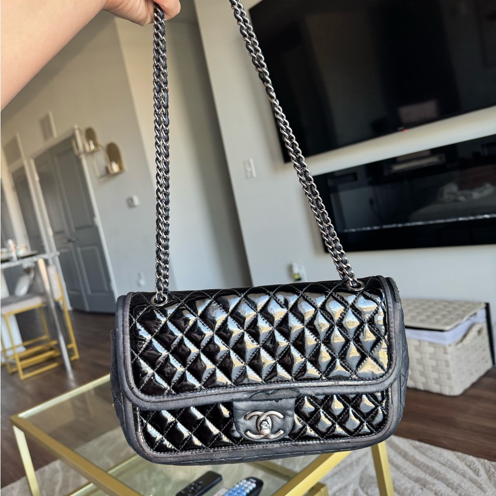 Chanel Classic Quilted Patent Medium bag